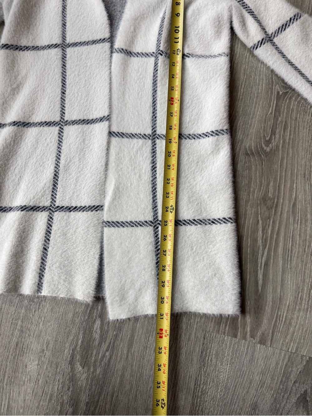Cyrus Windowpane Plaid Fuzzy Eyelash Knit Open Front Cardigan heavyweight soft - Picture 5 of 6